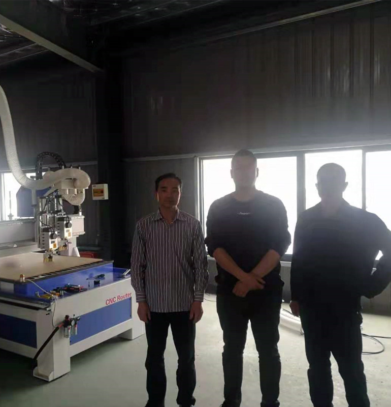 南京1325雙工序開料機(圖1) 南京1325雙工序開料機(圖1)