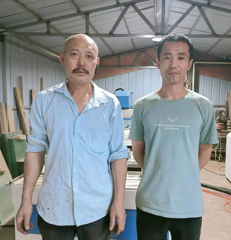 廣西柳州1325一拖四木工雕刻機(圖2) 廣西柳州1325一拖四木工雕刻機(圖2)