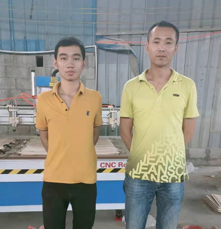 廣西1812一拖六木工雕刻機(圖1) 廣西1812一拖六木工雕刻機(圖1)