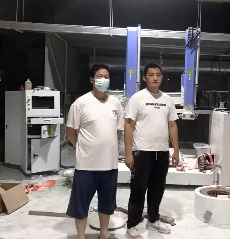 江蘇獨立雙頭保麗龍數(shù)控雕刻機(jī)