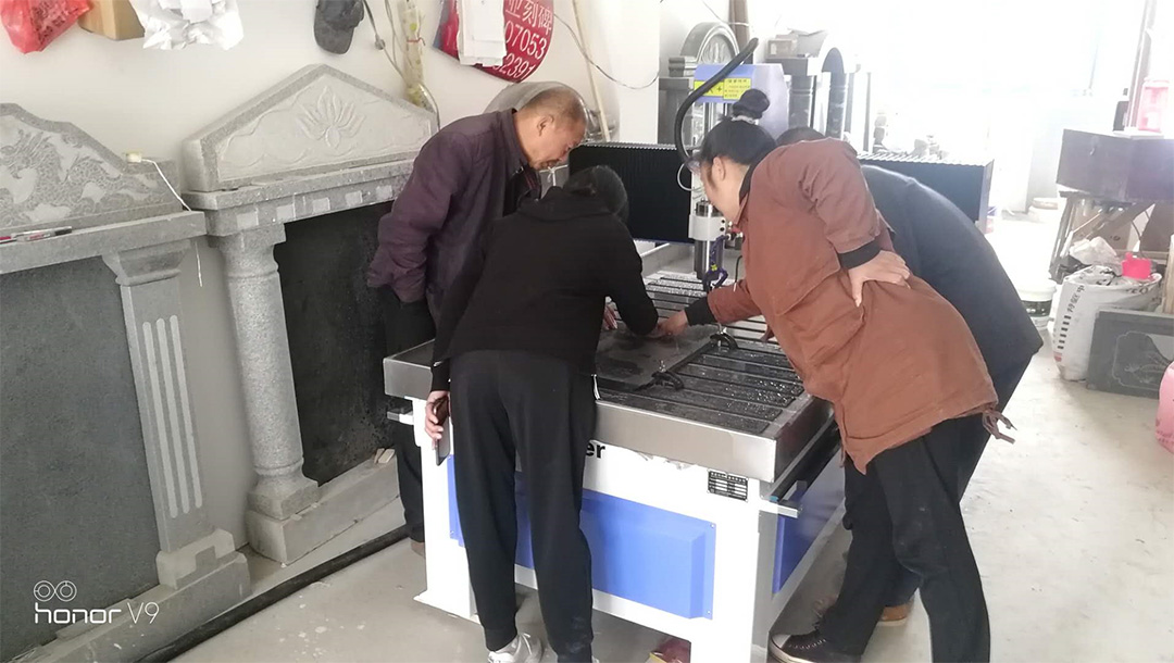 安徽省9015輕型石材雕刻機(圖2) 安徽省9015輕型石材雕刻機(圖2)